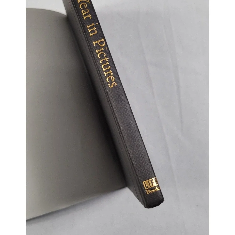 Life Album 1997 : Pictures of the Year by Time-Life Books (1998 1st Edition HC)